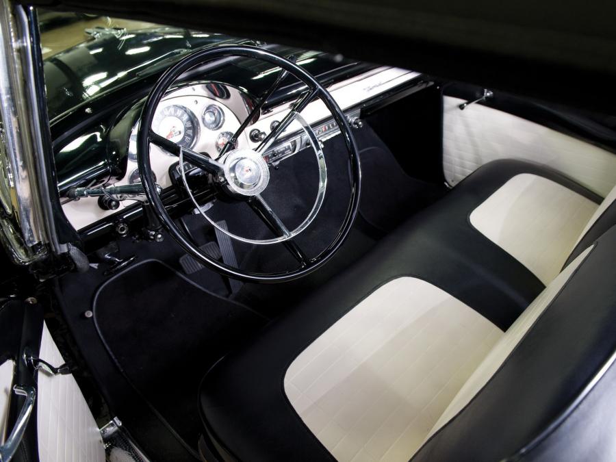 Ford Fairlane Sunliner Convertible 1956 года  (фото 40 из 42)